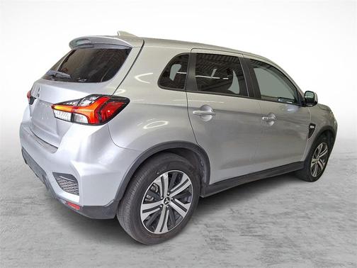 2024 Mitsubishi Outlander Sport SE