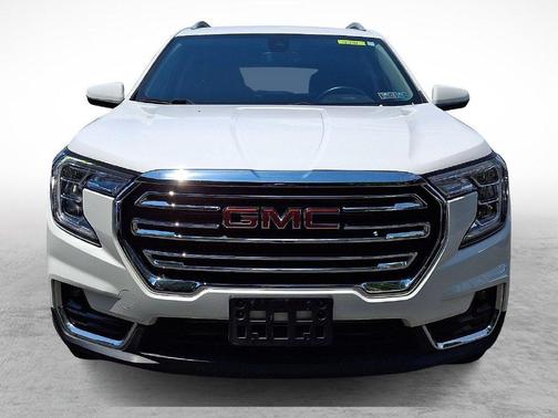 Summit White 2024 GMC Terrain SLT