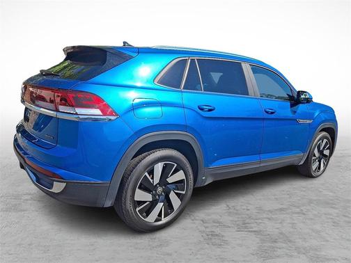 2024 Volkswagen Atlas Cross Sport 2.0T SE w/Technology 4MOTION