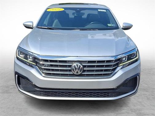 2021 Volkswagen Passat 2.0T R-Line