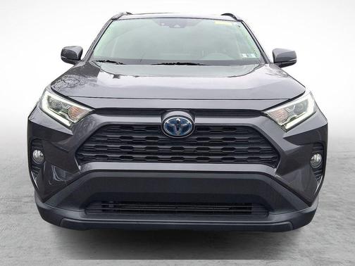 2020 Toyota RAV4 Hybrid XLE