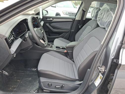 2026 Volkswagen Jetta 1.4T SE