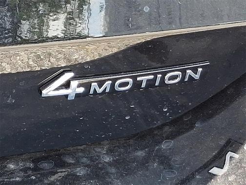 2025 Volkswagen Tiguan 2.0T SE 4MOTION