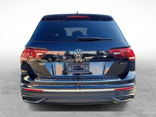 2024 Volkswagen Tiguan 2.0T SE 4MOTION