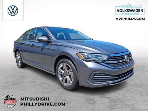 Gray 2022 Volkswagen Jetta 1.5T SE