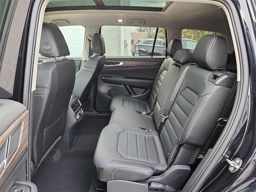 2026 Volkswagen Atlas 2.0T SEL