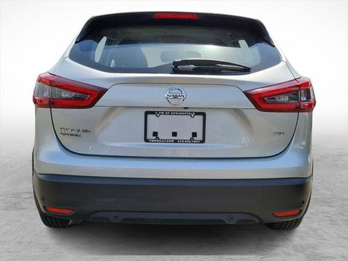 2022 Nissan Rogue Sport S