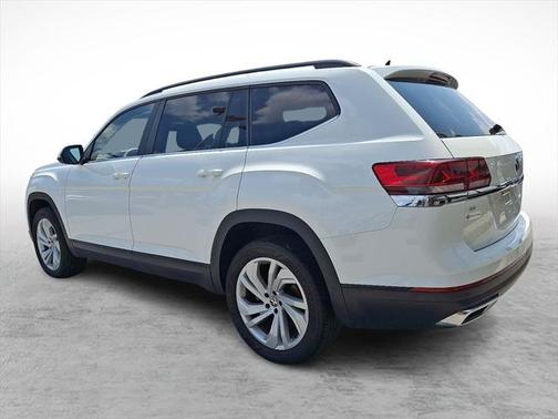 2022 Volkswagen Atlas 2.0T SE w/Technology 4MOTION