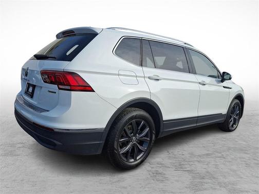 2024 Volkswagen Tiguan 2.0T SE 4MOTION