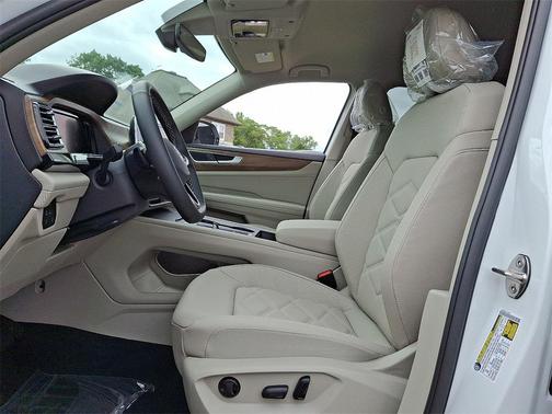 2025 Volkswagen Atlas 2.0T SE