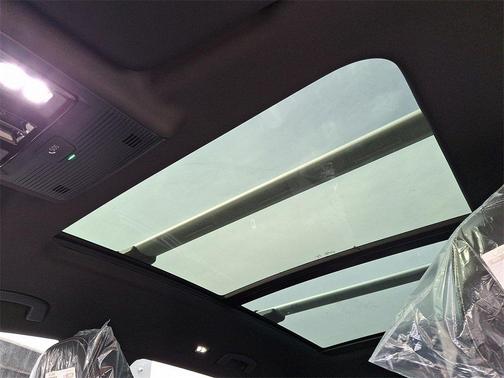 2026 Volkswagen Atlas Cross Sport 2.0T SE w/Technology 4MOTION