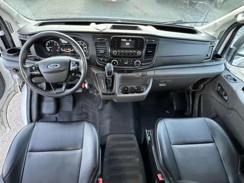 2022 Ford Transit-250 Base