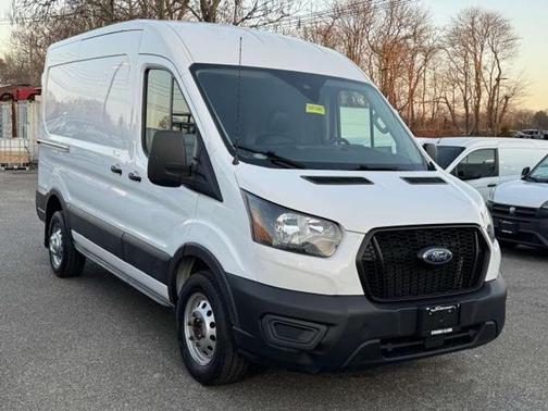 2022 Ford Transit-250 Base