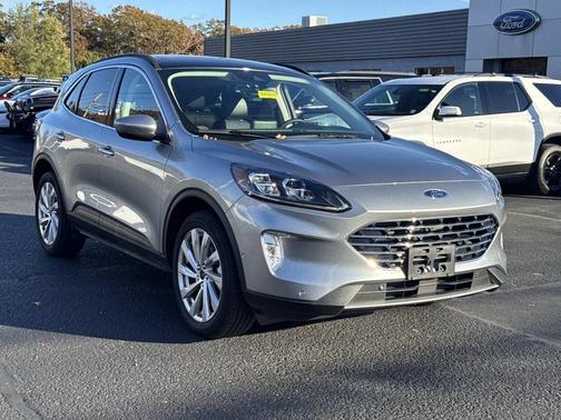 2022 Ford Escape Titanium