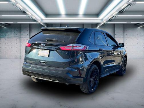 2022 Ford Edge ST-Line