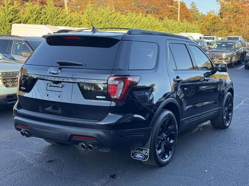 2019 Ford Explorer sport