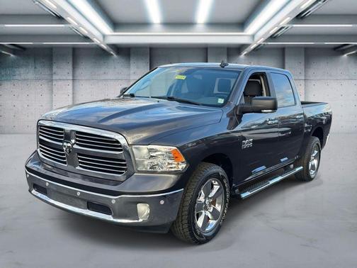 2018 RAM 1500 SLT