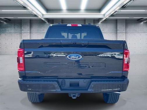 Agate Black 2022 Ford F-150 XLT