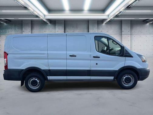 2018 Ford Transit-250 Base