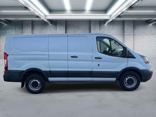 2018 Ford Transit-250 Base
