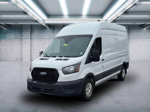 2022 Ford Transit-250 Base