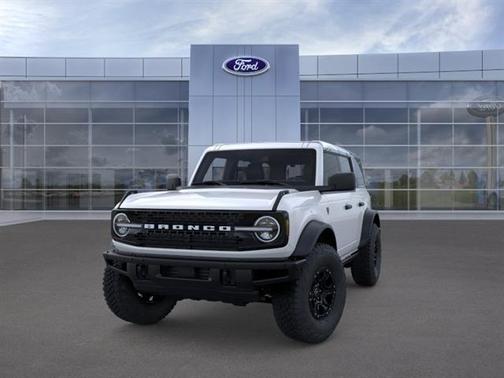 Oxford White 2026 Ford Bronco Badlands