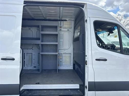 2022 Mercedes-Benz Sprinter 2500 Standard Roof