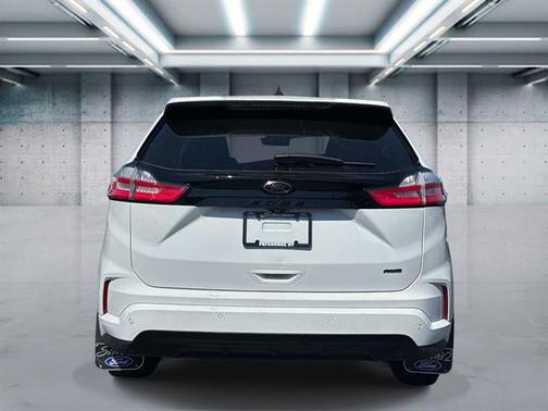 Oxford White 2023 Ford Edge SE