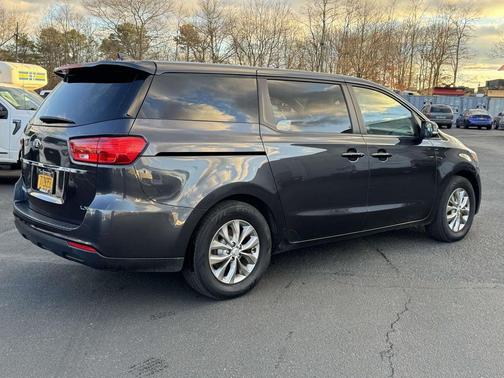 2019 Kia Sedona LX