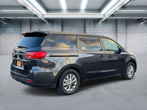 2019 Kia Sedona LX