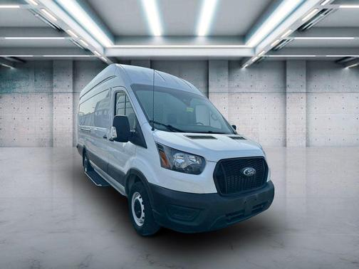 2022 Ford Transit-250 Base