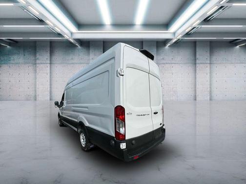 2022 Ford Transit-250 Base