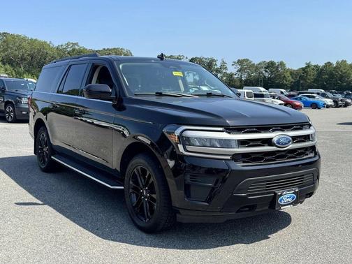 2022 Ford Expedition Max XLT