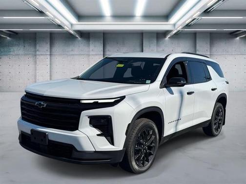 White 2026 Chevrolet Traverse LT