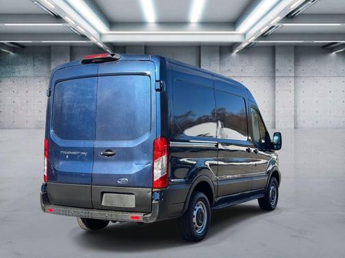 2019 Ford Transit-250 130 WB Medium Roof Cargo