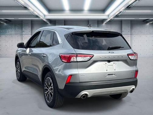 2022 Ford Escape PHEV SE