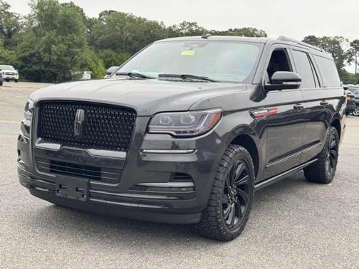 2023 Lincoln Navigator L Reserve