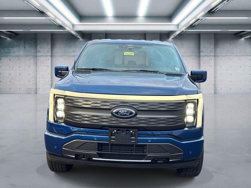 2022 Ford F-150 Lightning LARIAT