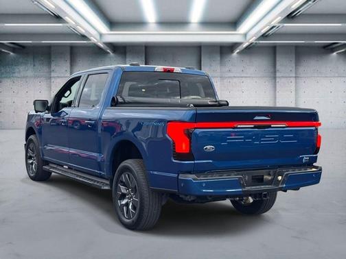 2022 Ford F-150 Lightning LARIAT