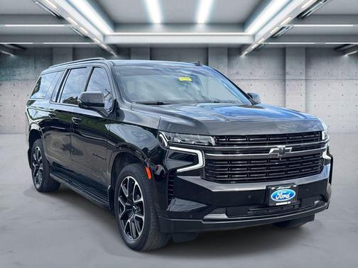 2021 Chevrolet Suburban RST