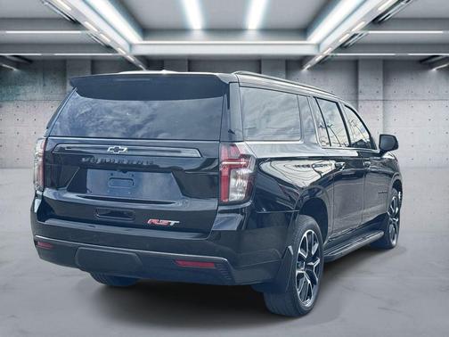 2021 Chevrolet Suburban RST