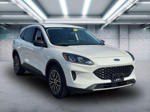 2022 Ford Escape PHEV SE