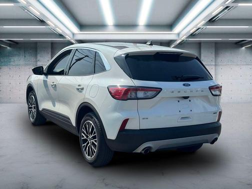 2022 Ford Escape PHEV SE