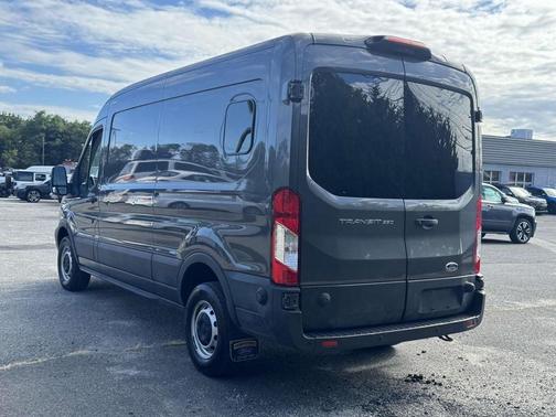 2019 Ford Transit-250 148 WB Medium Roof Cargo