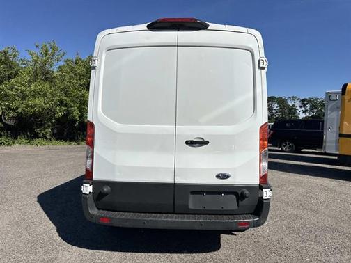 Oxford White 2018 Ford Transit-250 148 WB Medium Roof Cargo