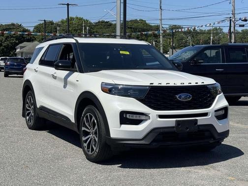 2022 Ford Explorer ST-Line