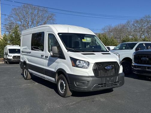 2024 Ford Transit-250 148 WB Medium Roof Cargo