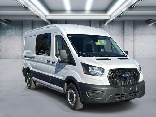 2024 Ford Transit-250 148 WB Medium Roof Cargo