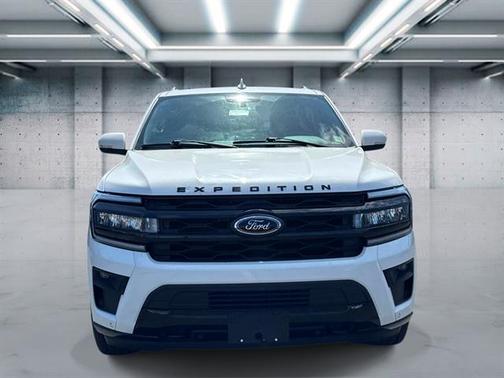 Star White 2023 Ford Expedition Max Limited