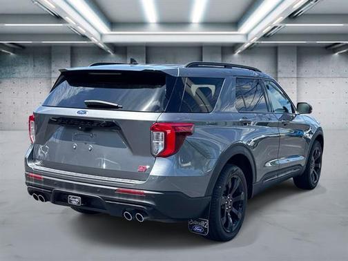 Carbonized Gray 2023 Ford Explorer ST